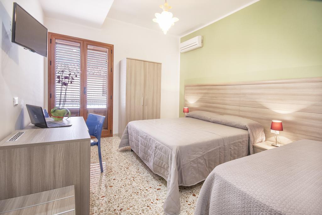 B&B La Torre カステッランマーレ・デル・ゴルフォ 部屋 写真
